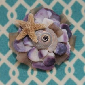 Starfish and seashell brooch/pin